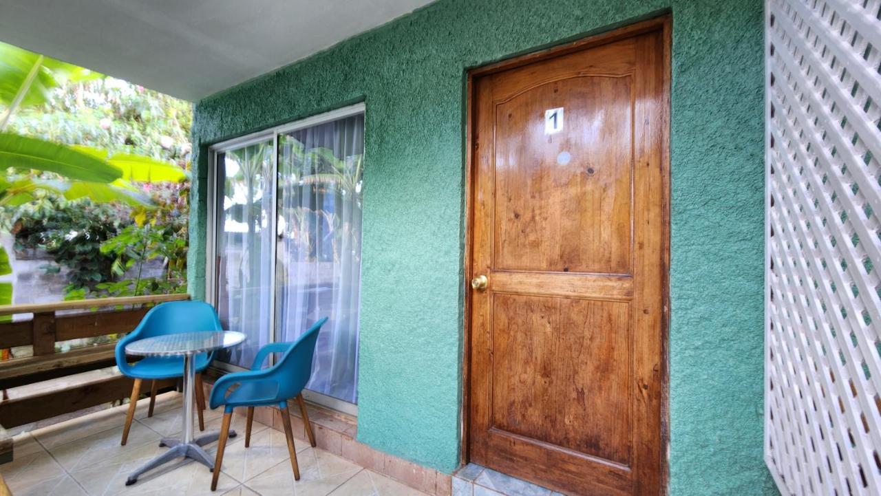 Cabanas Manuto Hanga Roa Exterior foto